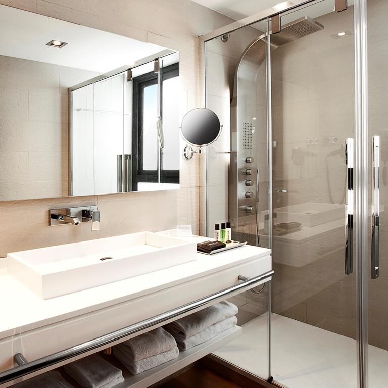 Junior Suite with Terrace and Jacuzzi,415992918:JPEG