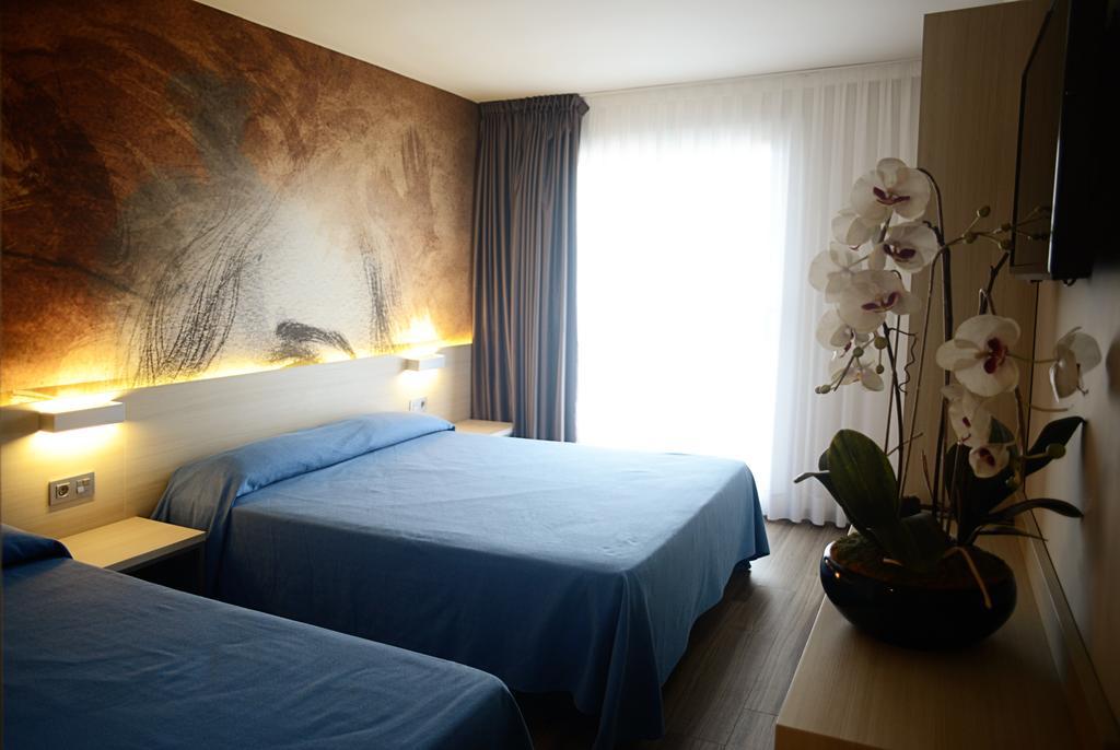 Tweepersoonskamer met 1 of 2 Bedden en Eigen Badkamer