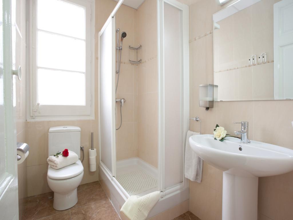 Standard Einzelzimmer mit Gemeinschaftsbad