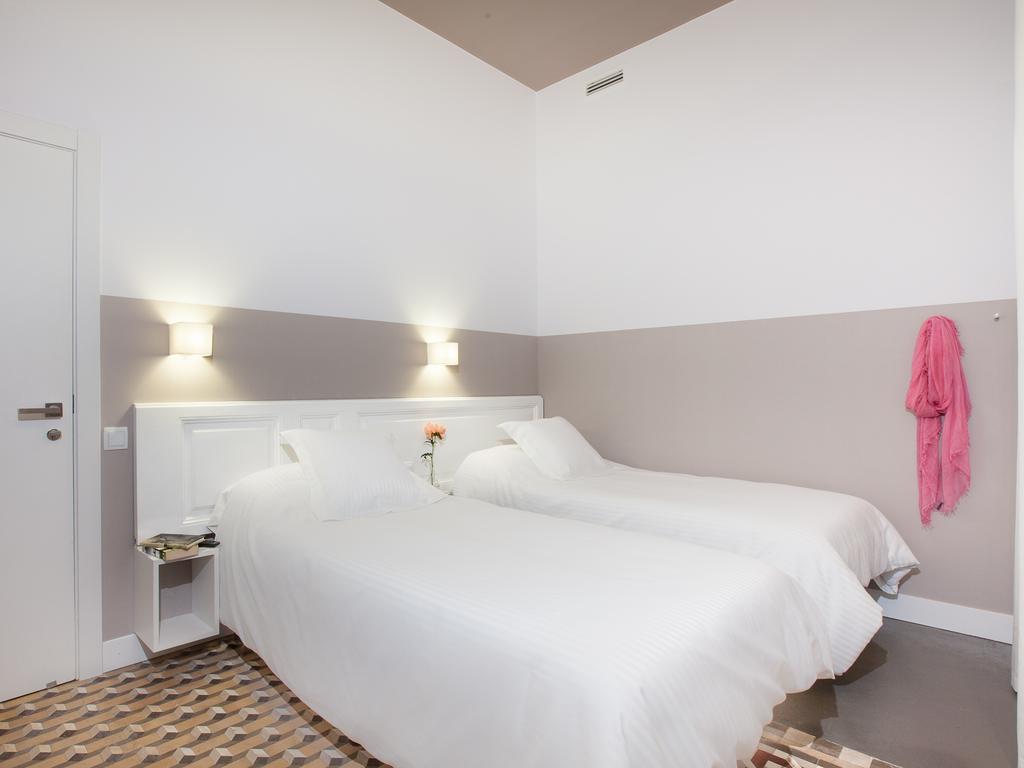 Double or Twin Room,111854709:JPEG