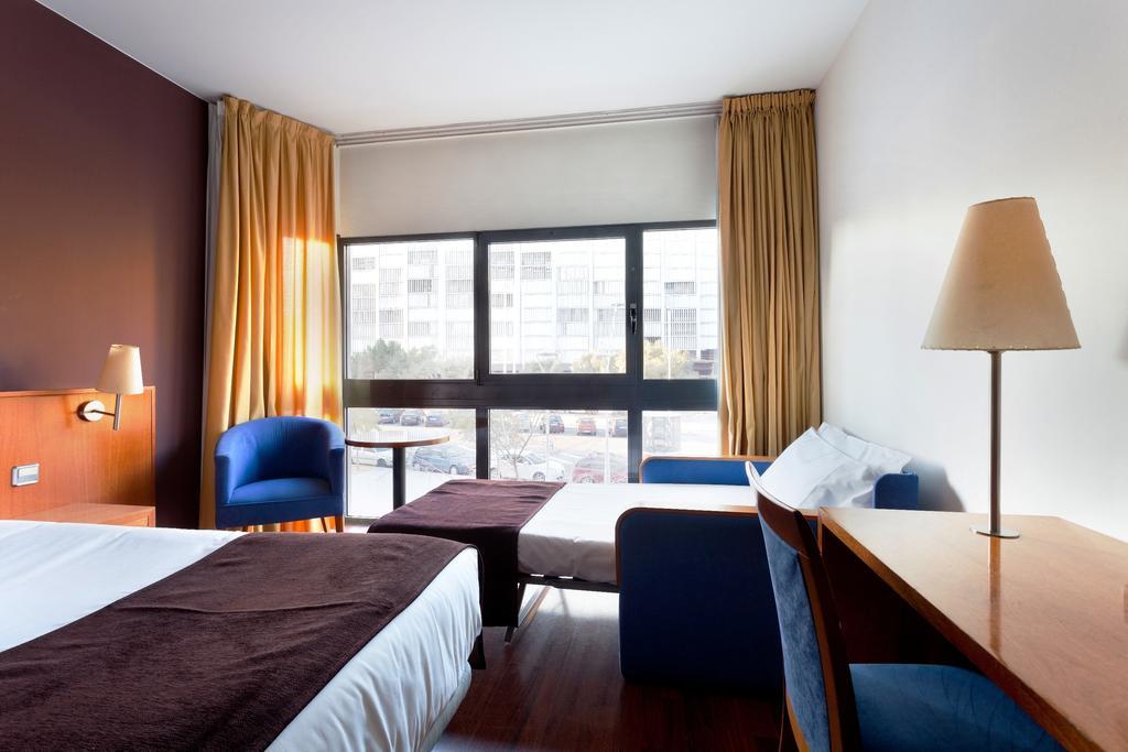 Doppel-/Zweibettzimmer mit Zustellbett