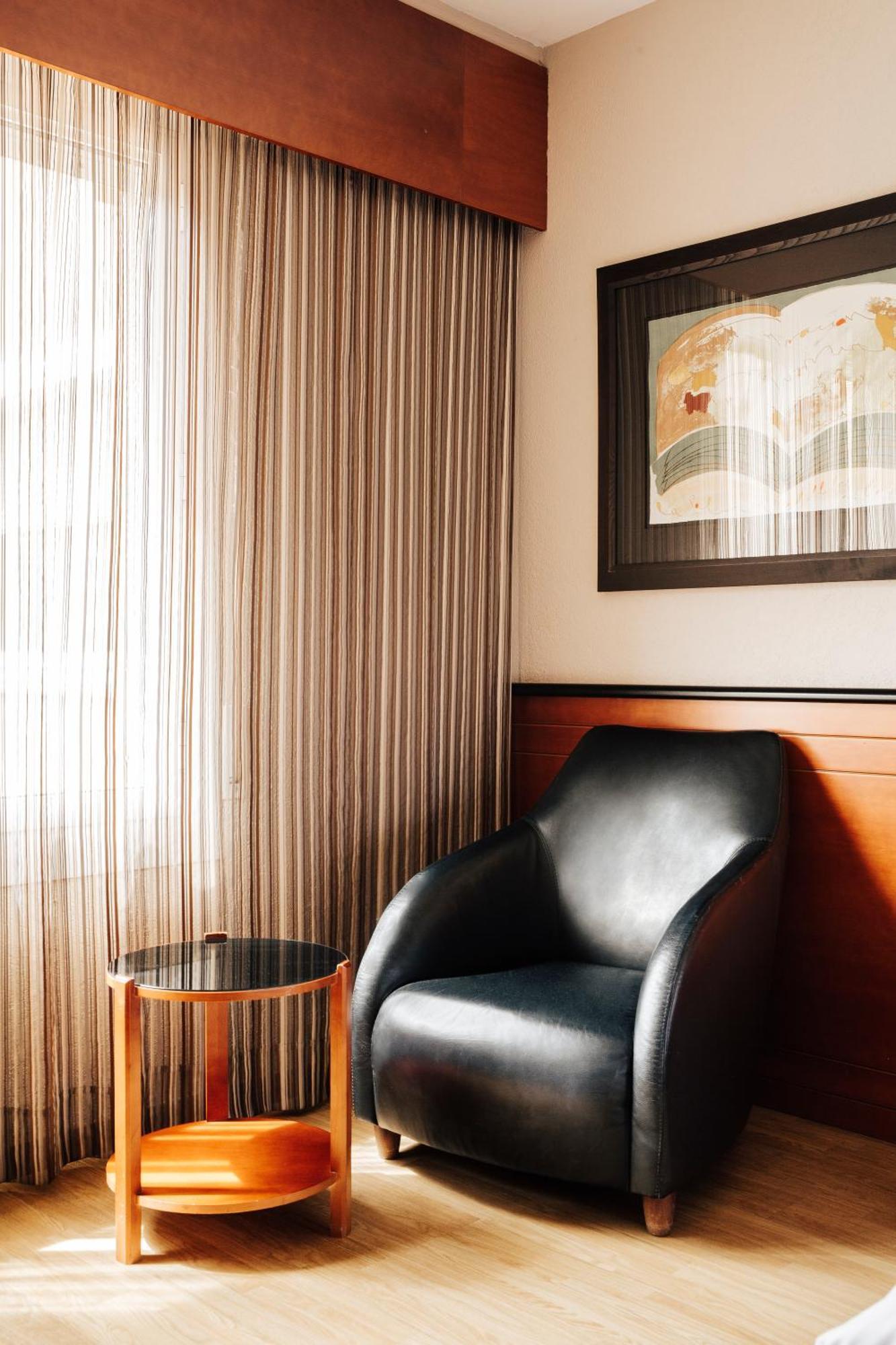 Double or Twin Room (1-2 Adults),1207904764:JPEG