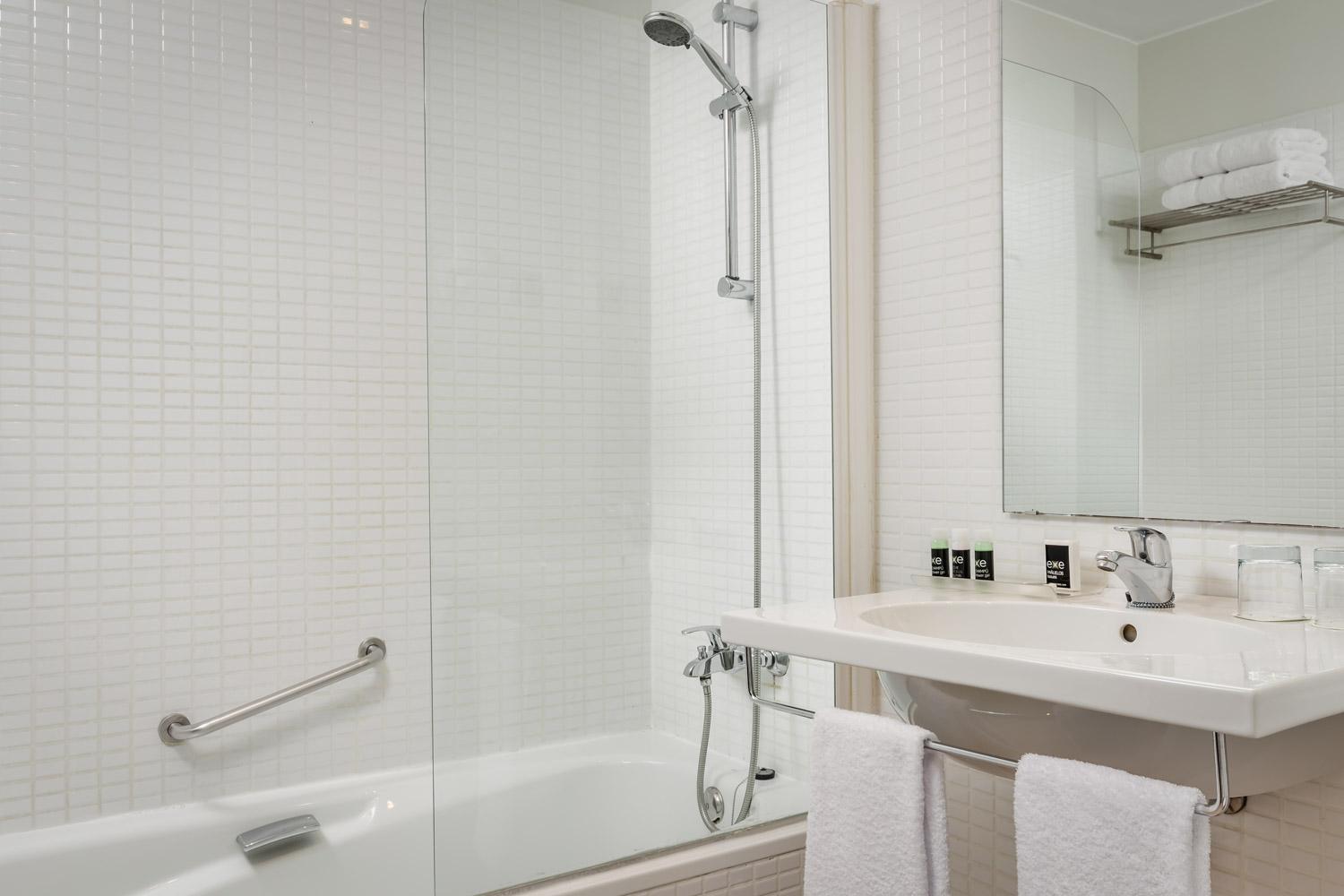 Double Room with Extra Bed,1207932991:JPEG