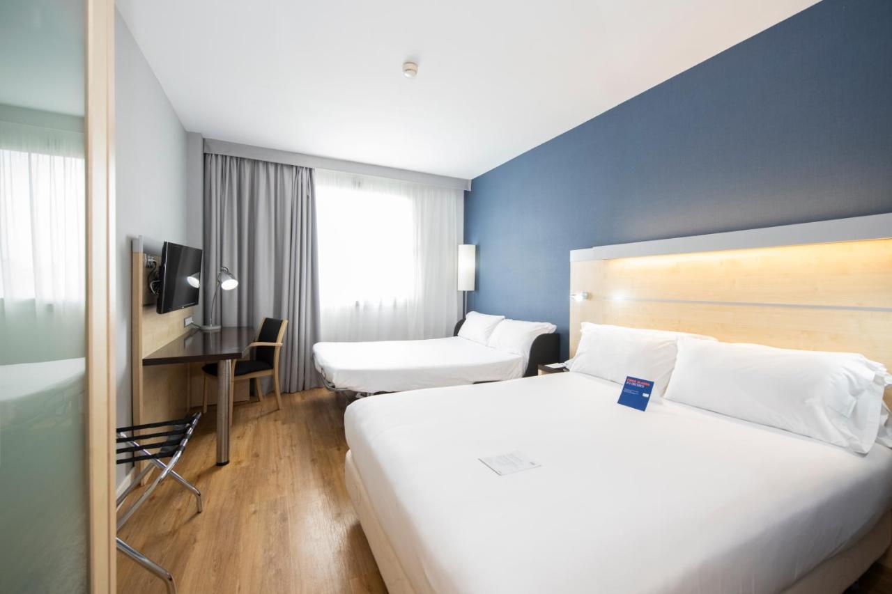 Chambre Lit Queen-Size Standard avec Canapé-Lit