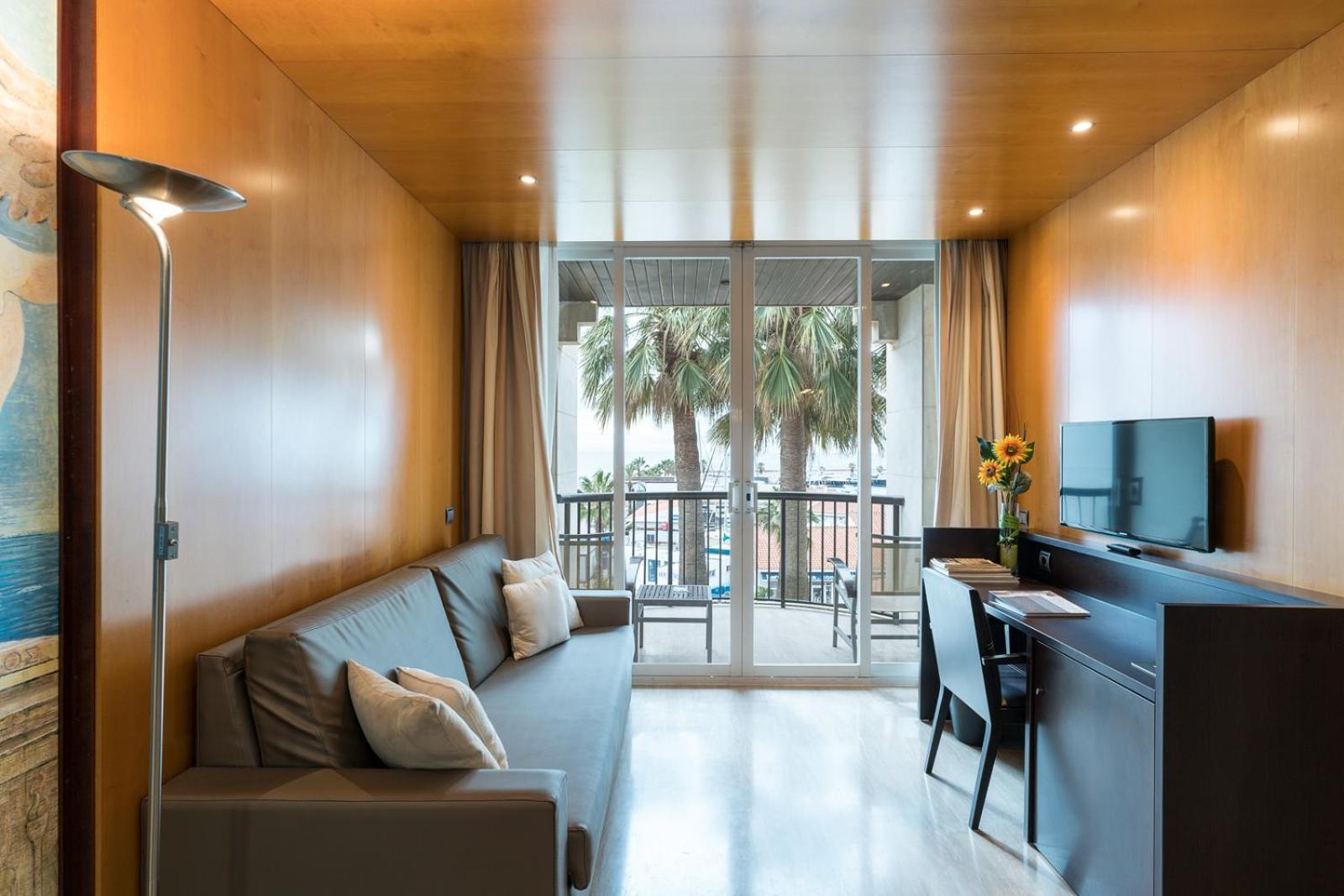 Junior Suite with Balcony and Sea View