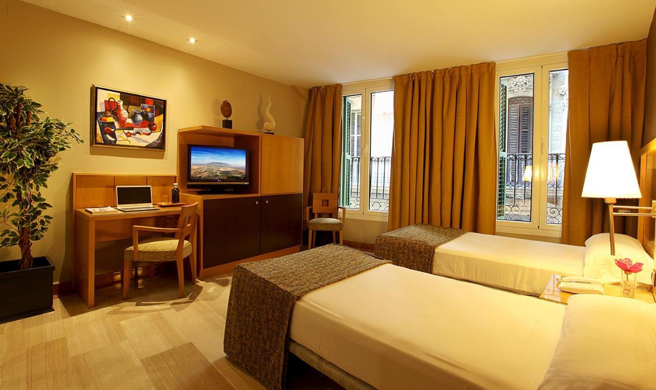 Double or Twin Room with View,1431912769:JPEG