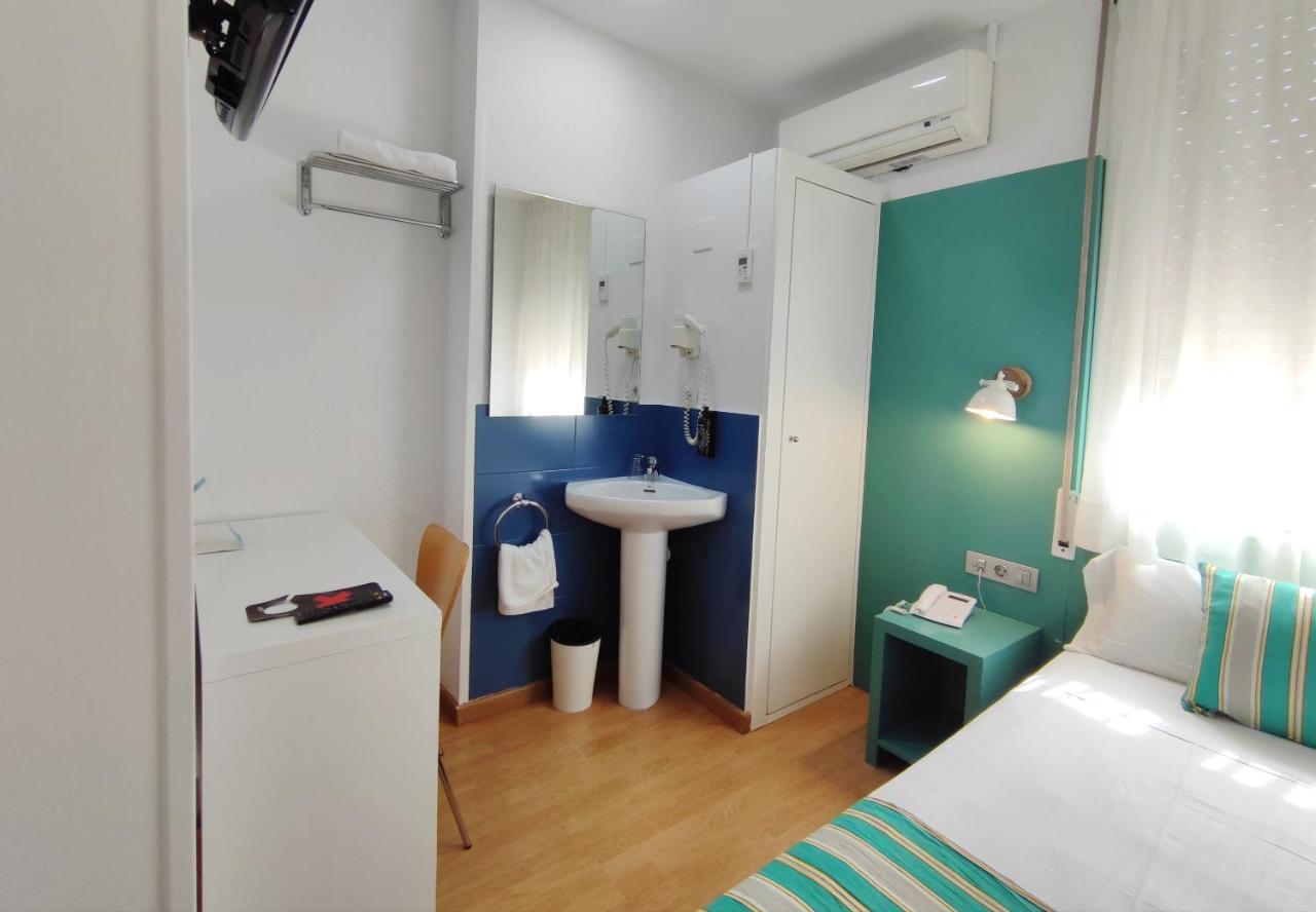 Standard Einzelzimmer mit Gemeinschaftsbad