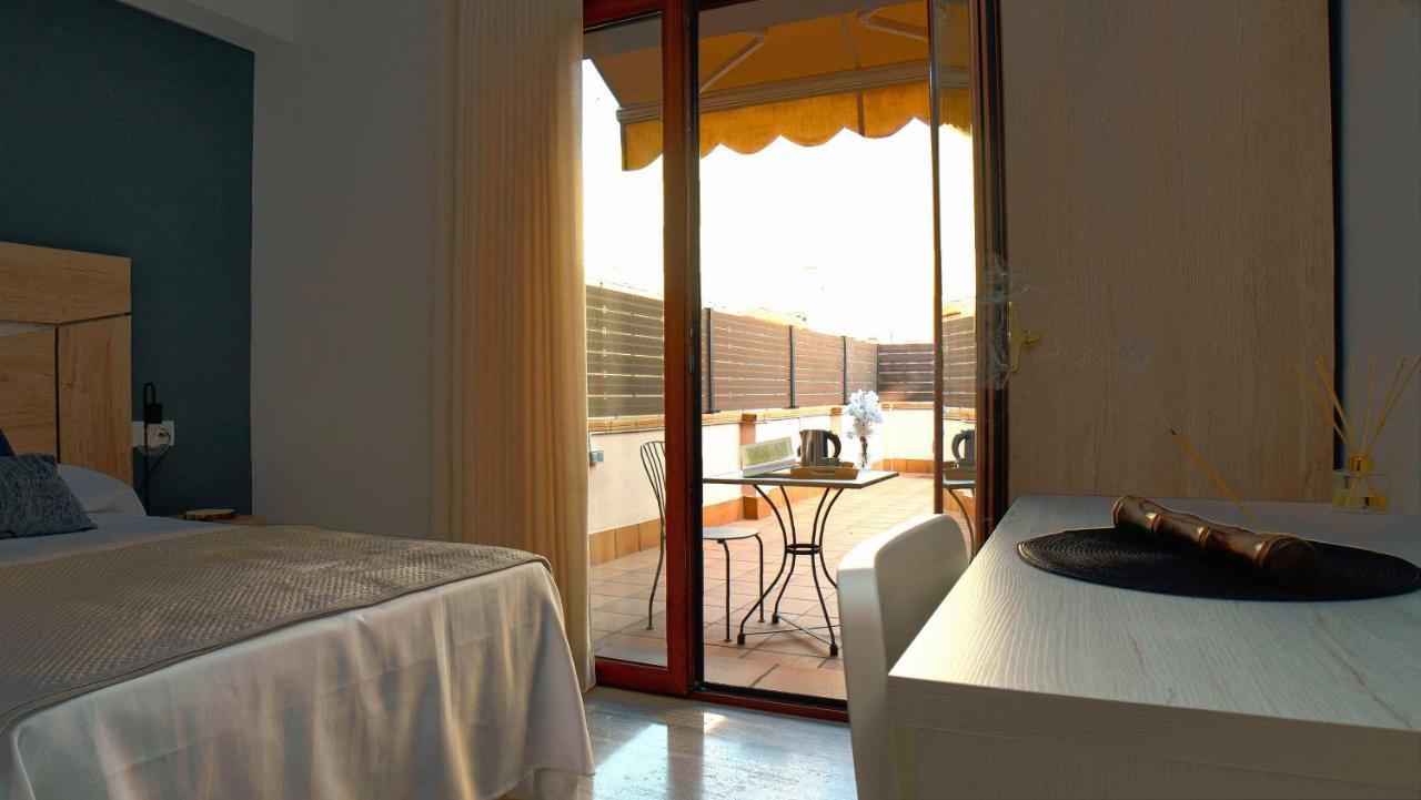 Single Room with Terrace,1315905775:JPEG