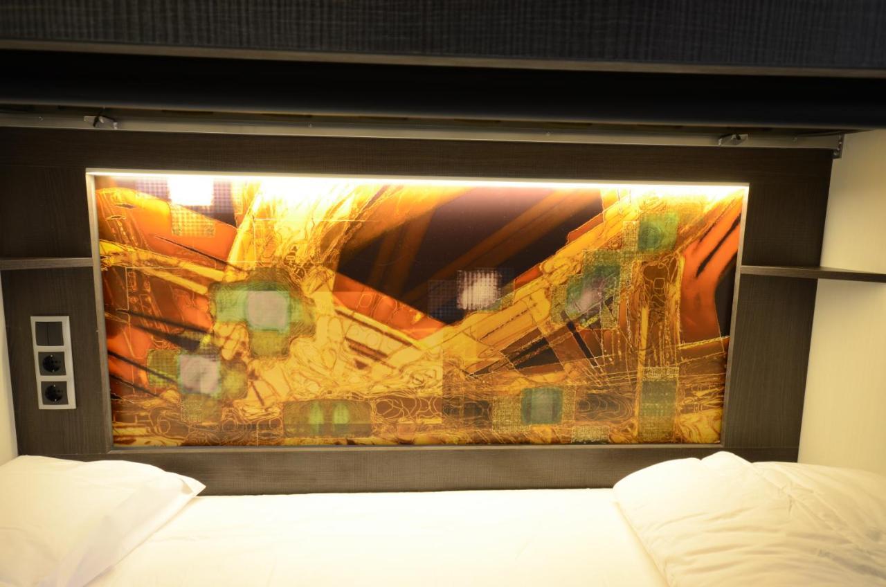 Bed 6-Bed Mixed Dormitory Room
