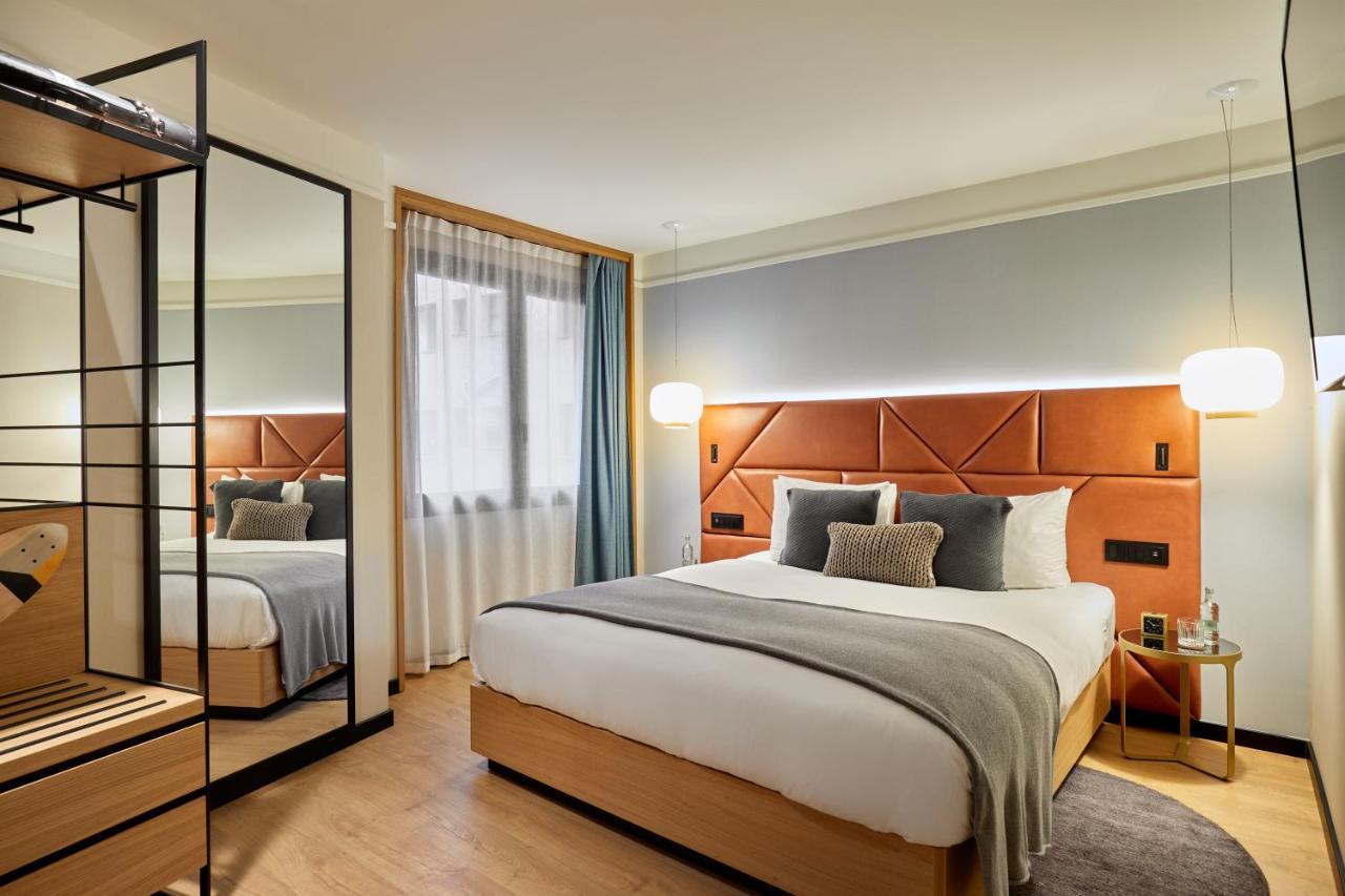 Premium King Room,1371710831:JPEG