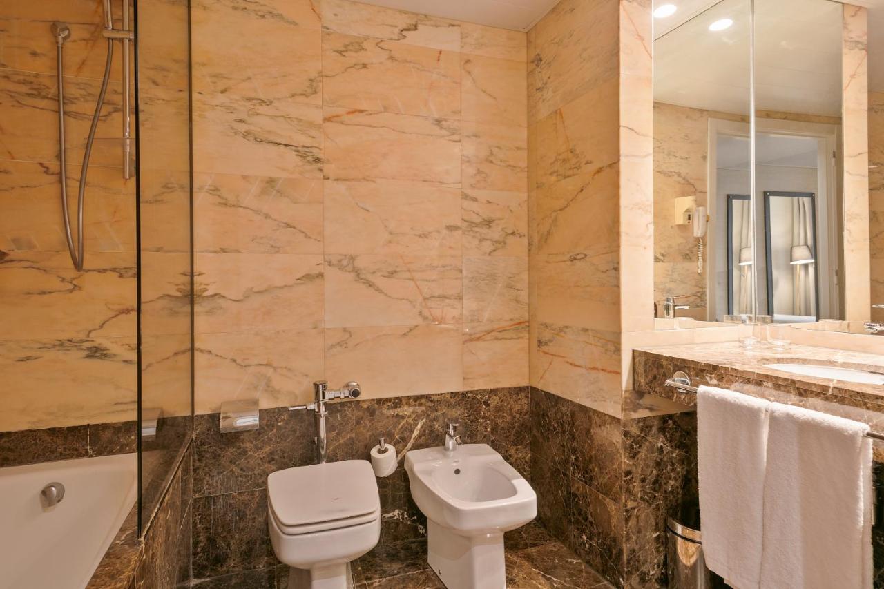 Small Double Room,1396050095:JPEG