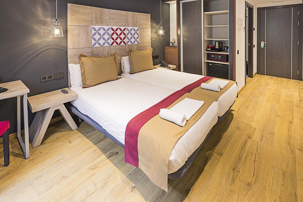 Chambre Double ou Lits Jumeaux Supérieure avec Balcon