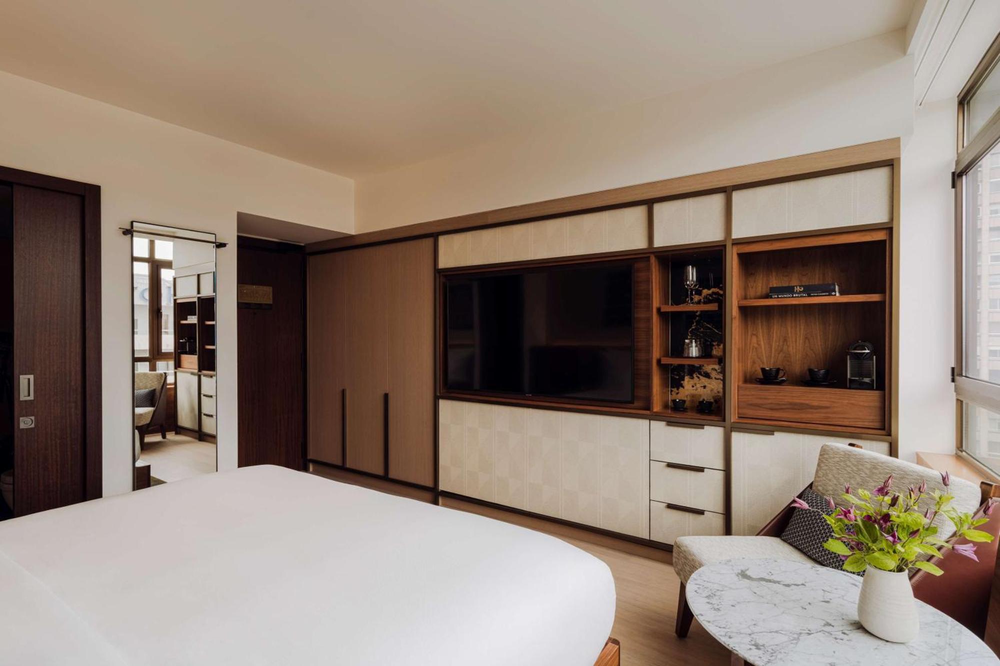 Deluxe Room,1416718938:JPEG