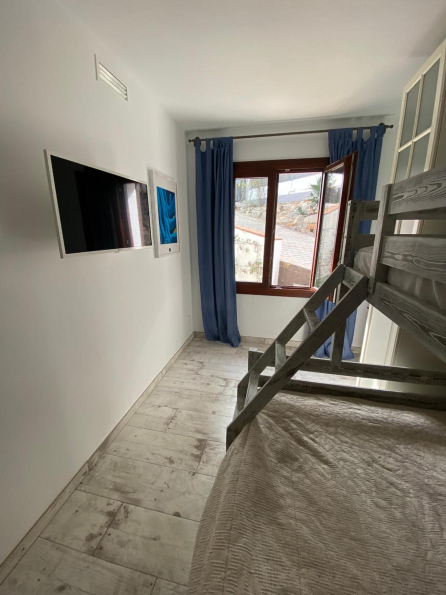 Family Room,1499578675:JPEG