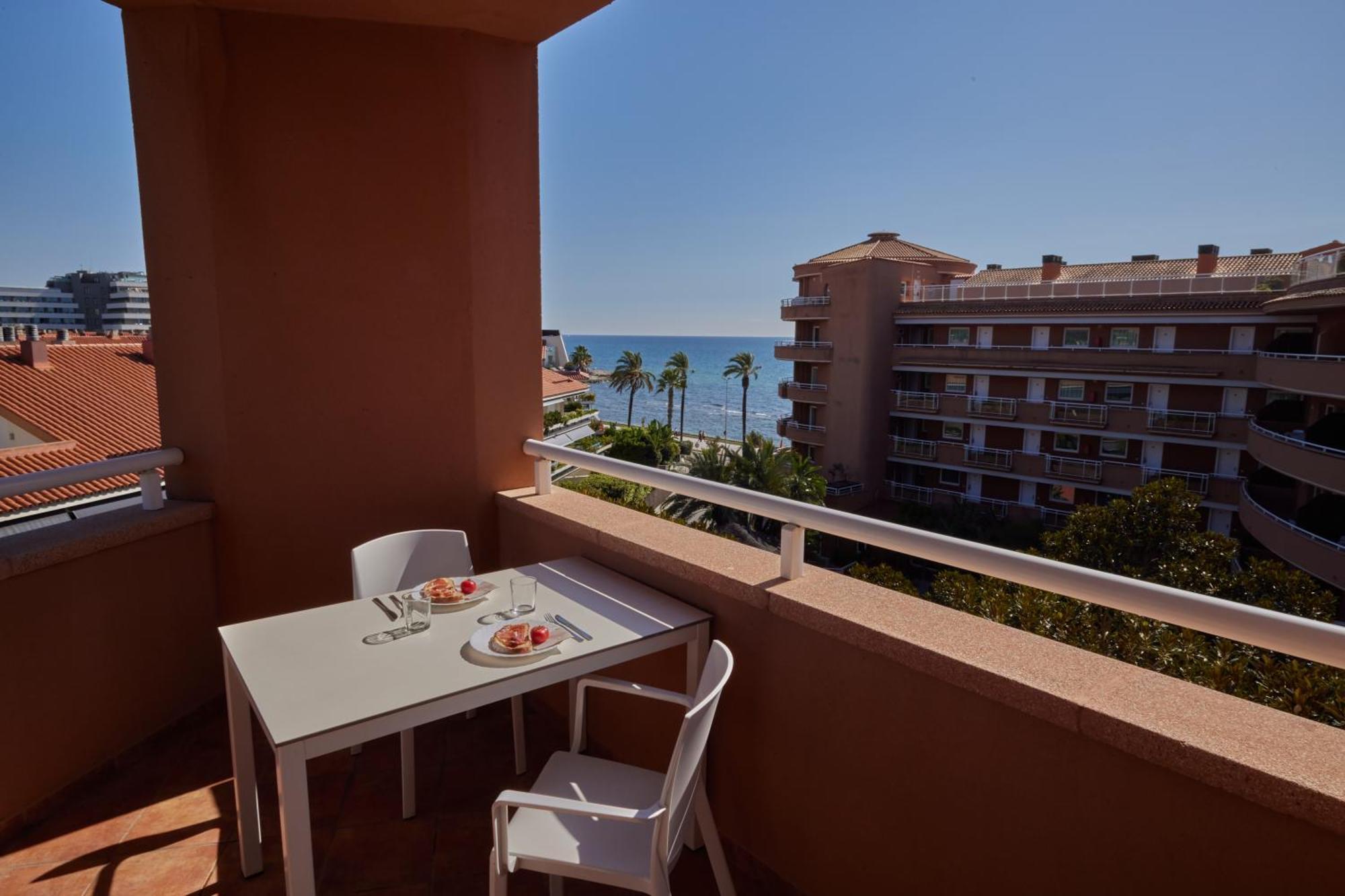 Studio with Pool View (2 Adults)