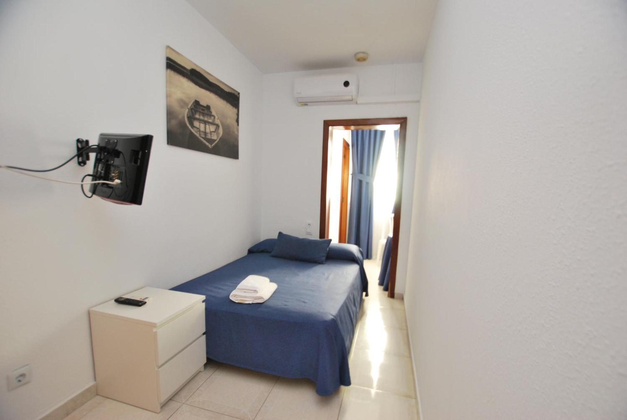 Quarto Individual com Banheiro Privativo