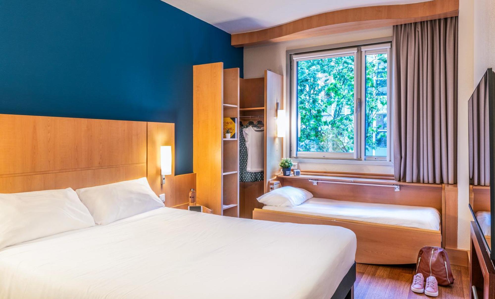 Chambre Double avec Lit d'Appoint