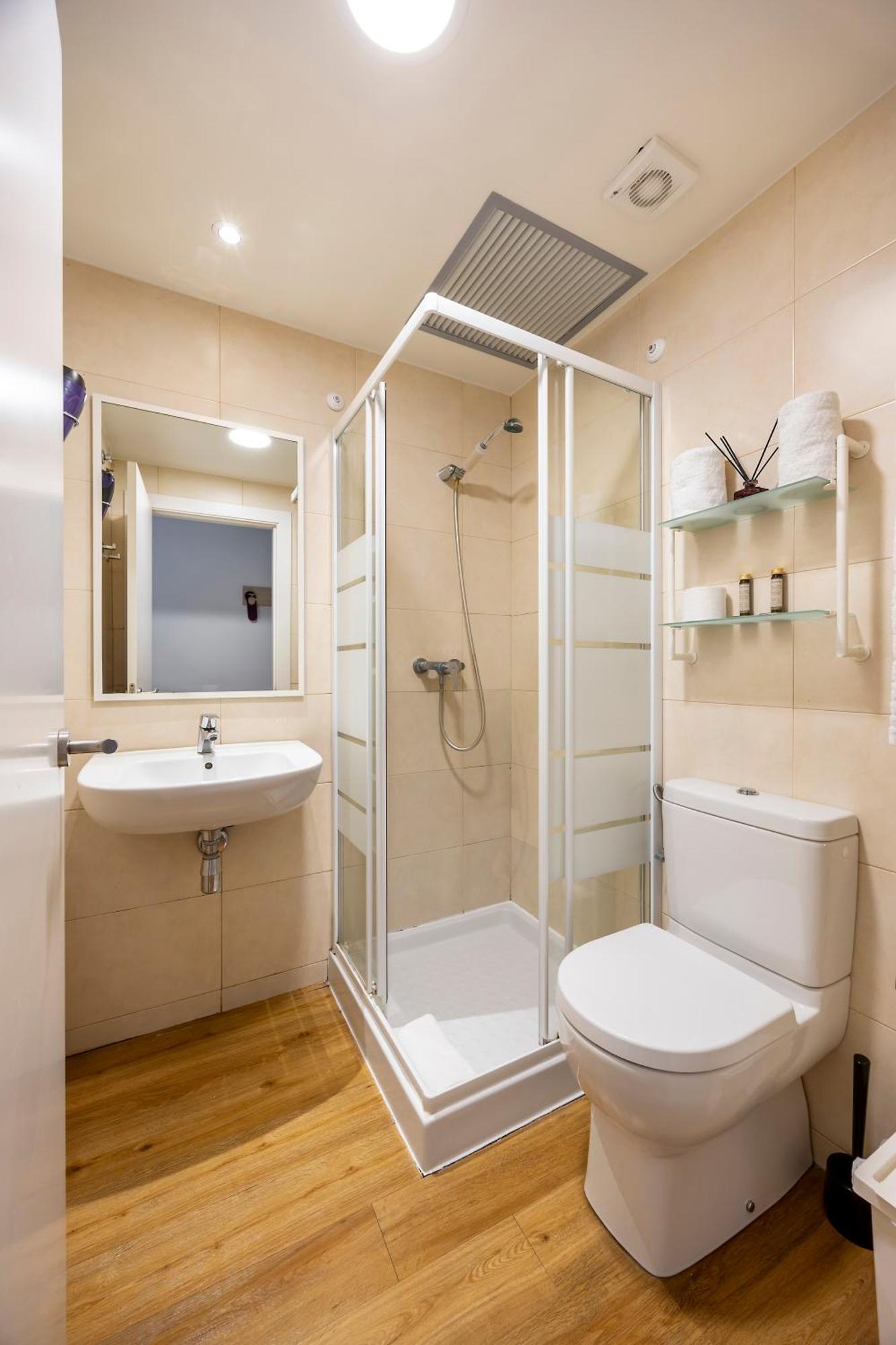 Deluxe Room,1622032834:JPEG