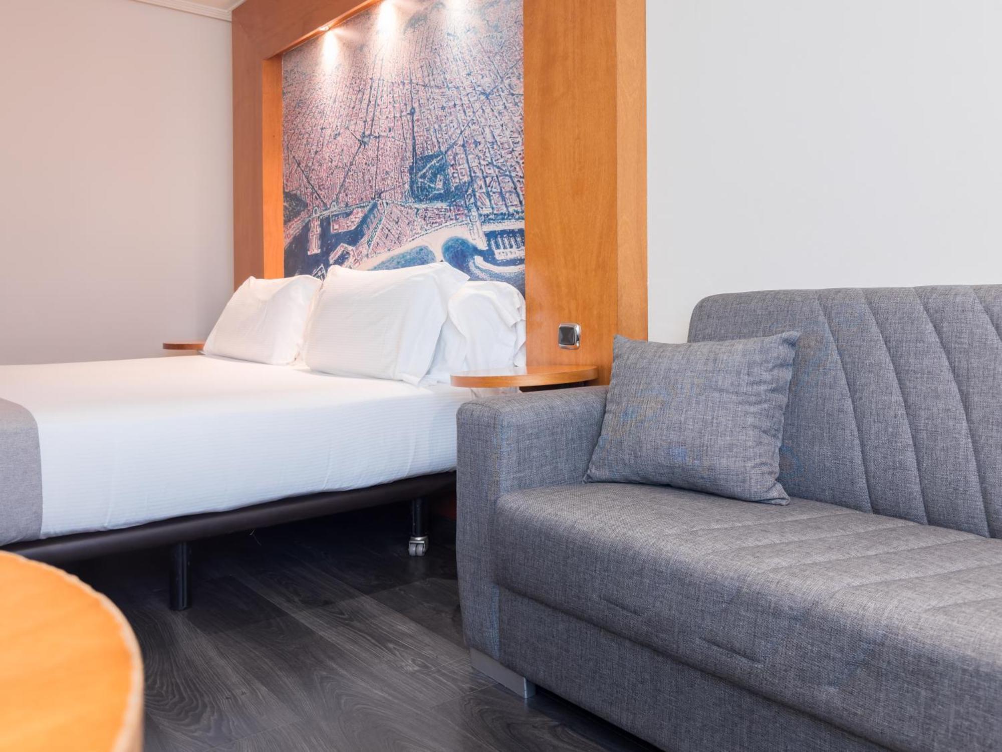 Triple Room (2 Adults + 1 Child),1690932171:JPEG