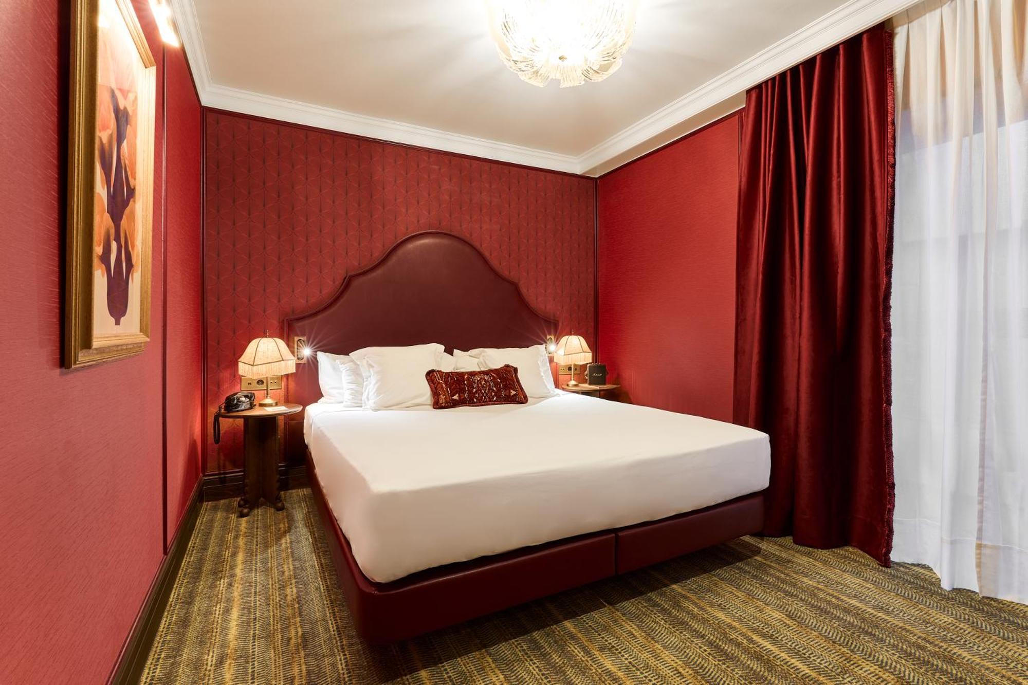 Boutique Room,1742639522:JPEG
