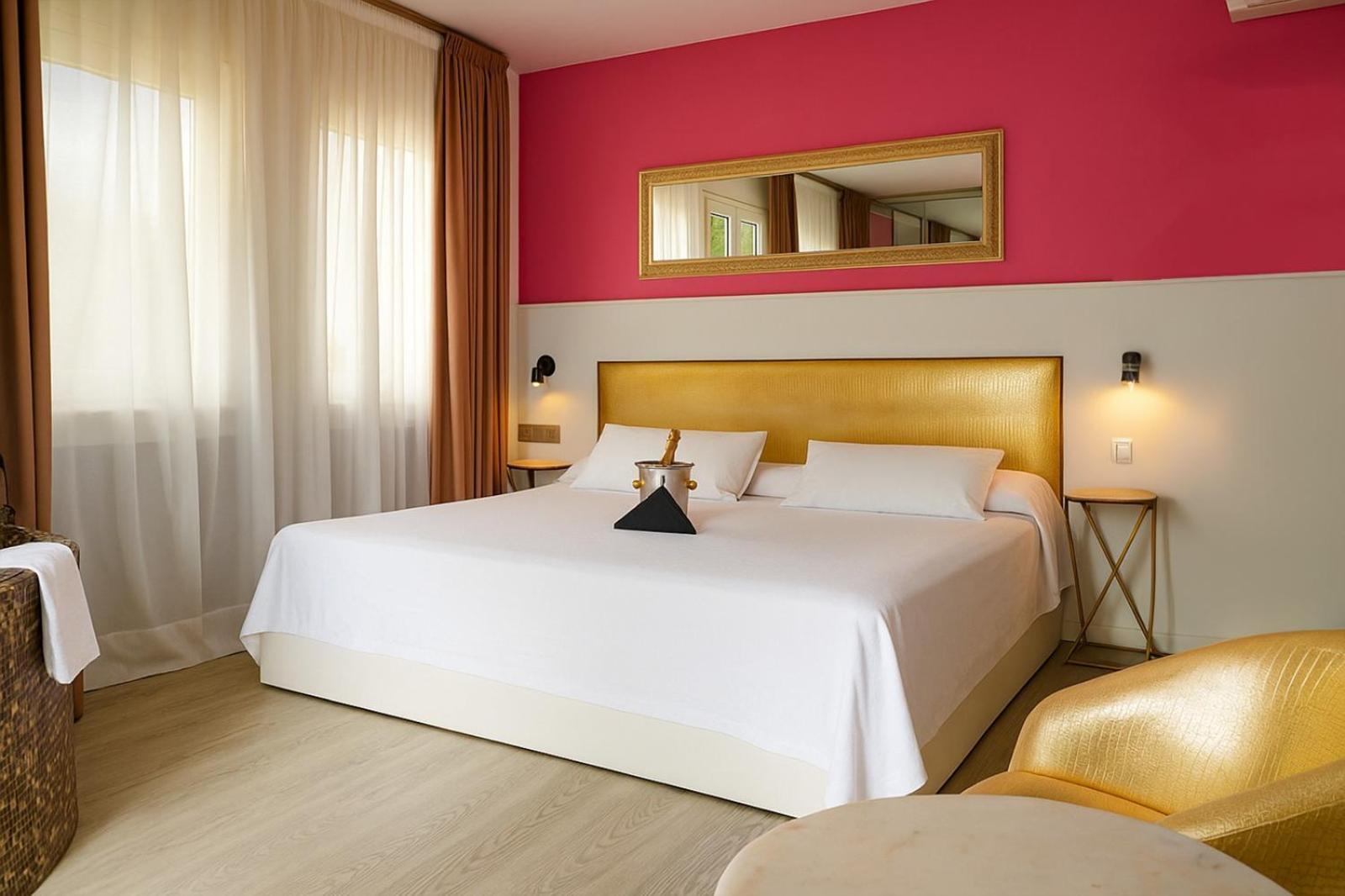 Suite Lit King-Size avec Balcon