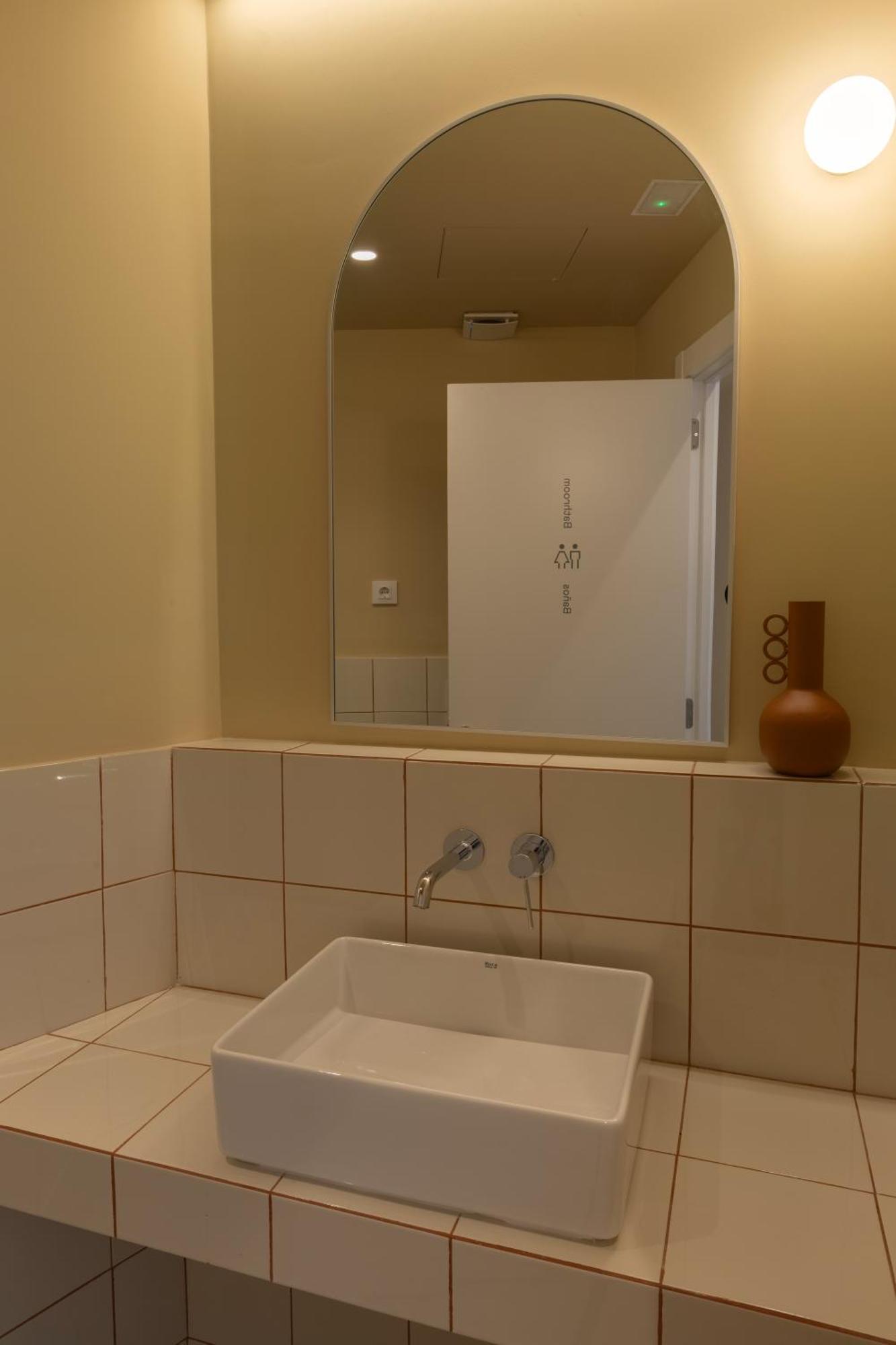 Twin Room with Private Bathroom