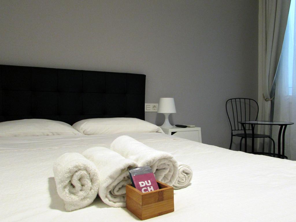 Basic Double Room with Private Bathroom