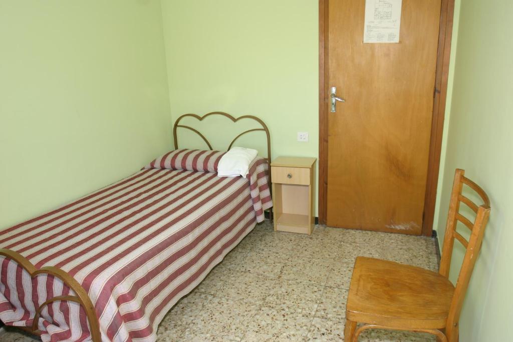 Single Room,1584679144:JPEG