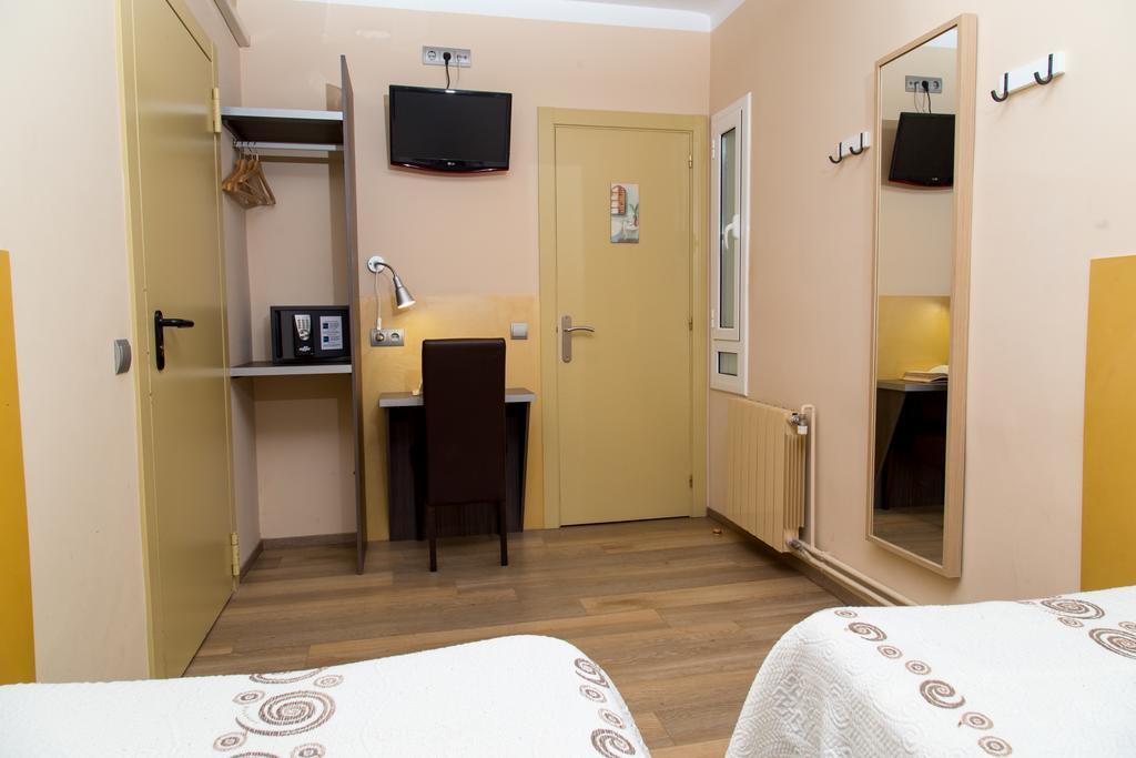 Doppel-/Zweibettzimmer mit eigenem Bad