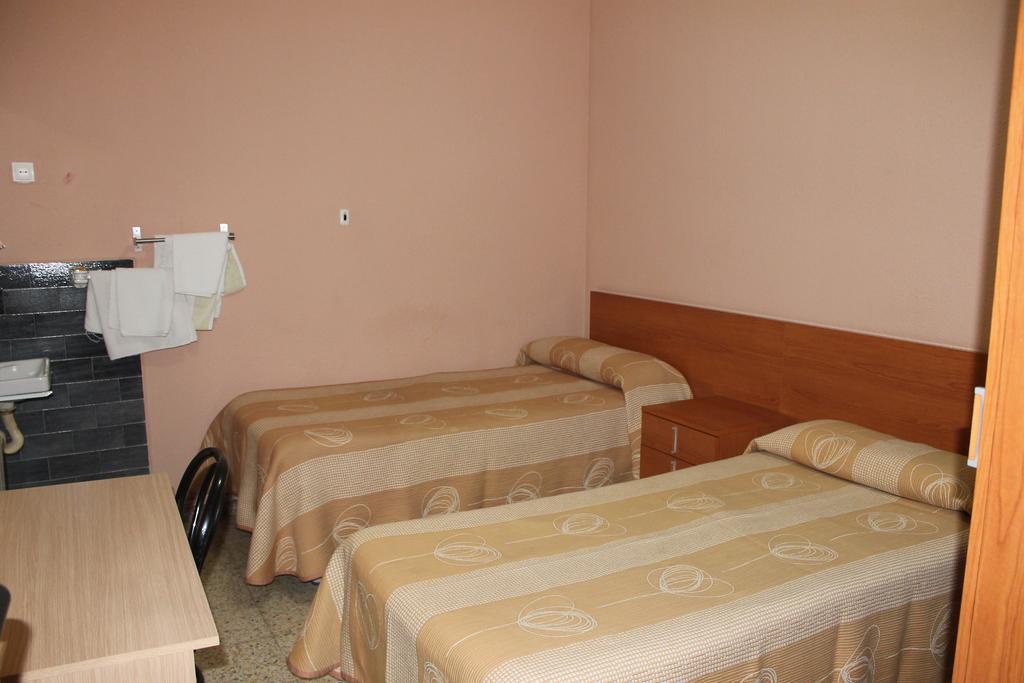 Single Room,339118450:JPEG