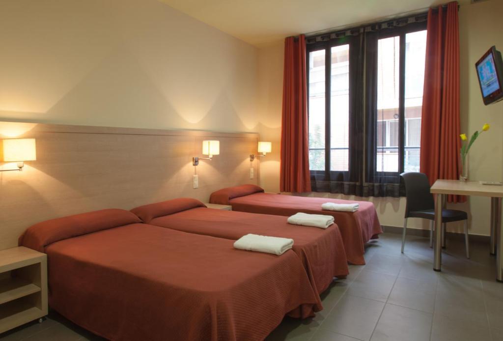 Family Room,1197397681:JPEG