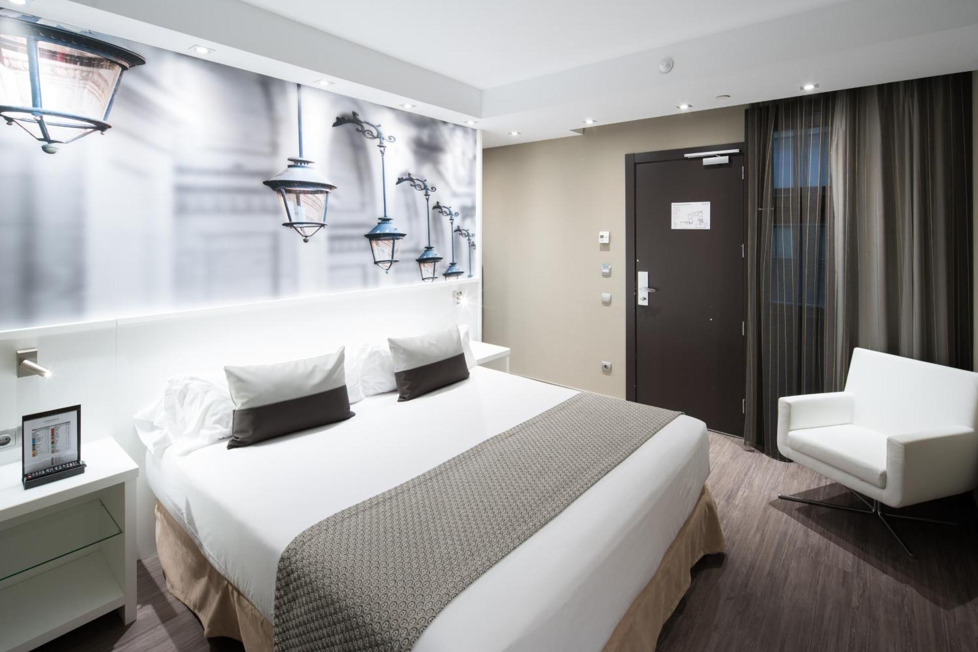 Double Room,1381044866:JPEG