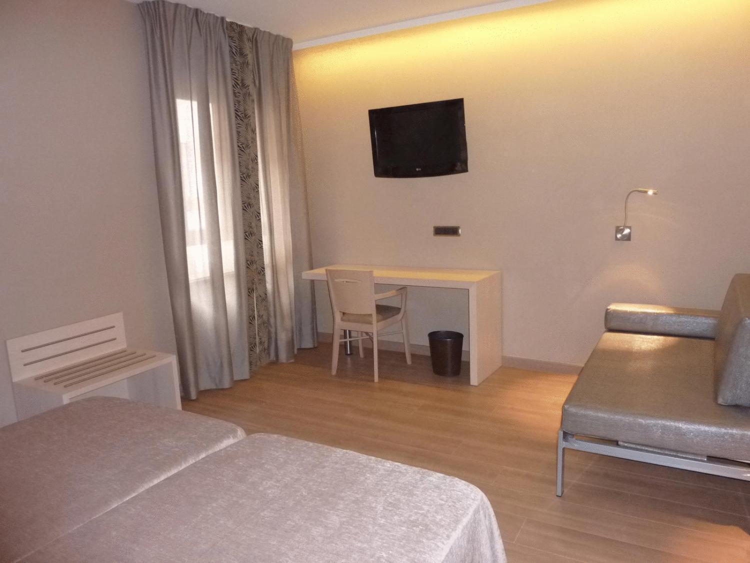 Triple Room