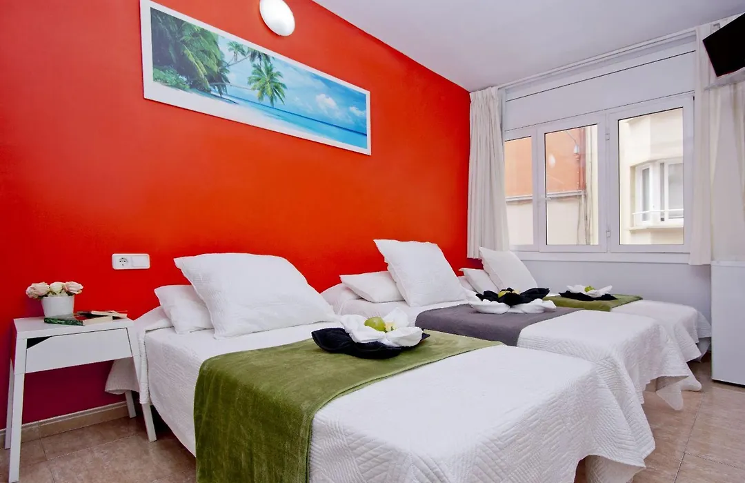 Barcelona City North Hostal-1