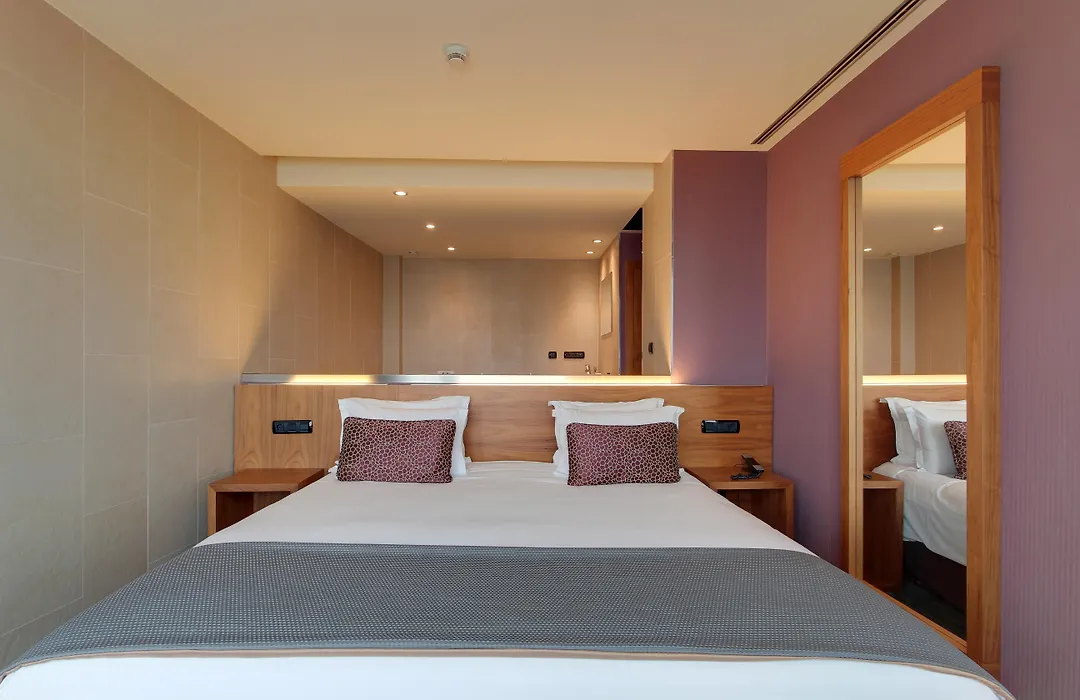 Hotel Badalona Tower-1