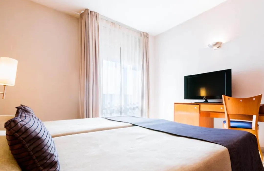 Hotel Granollers-1