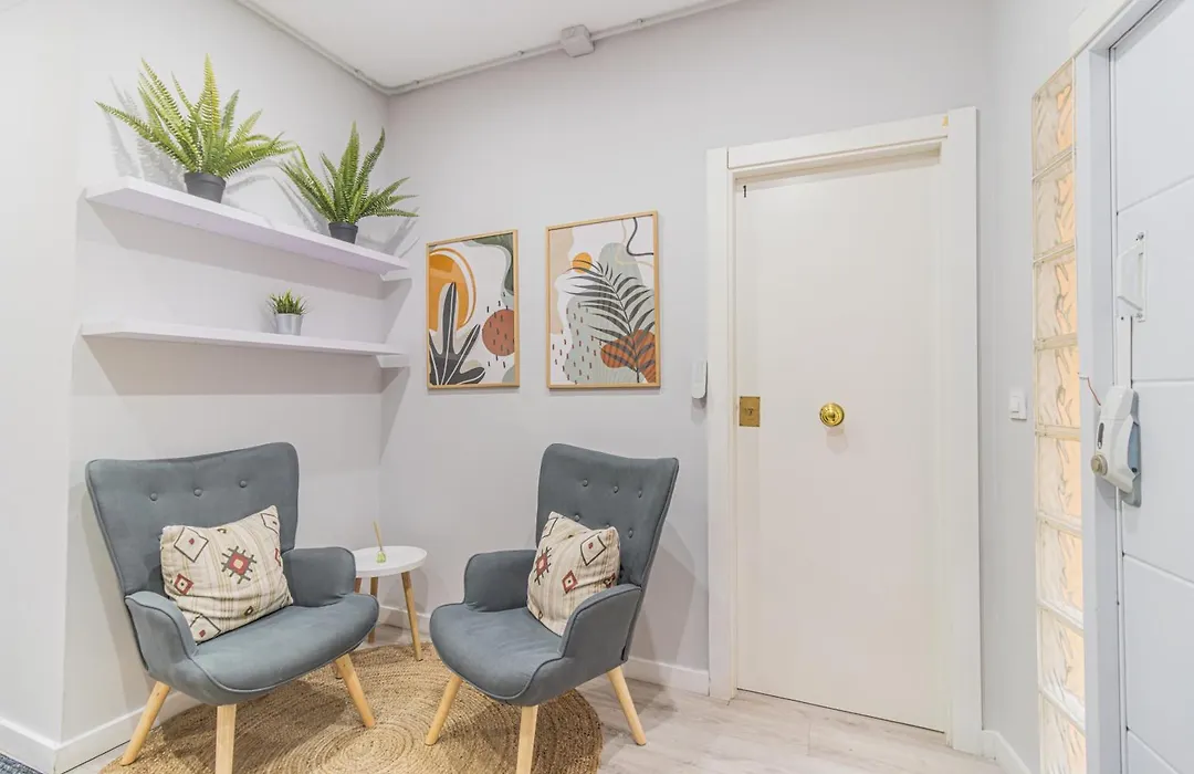 Fira Rooms Barcelona Hospitalet-1