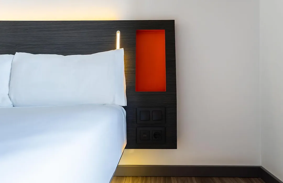 easyHotel Barcelona Fira-1