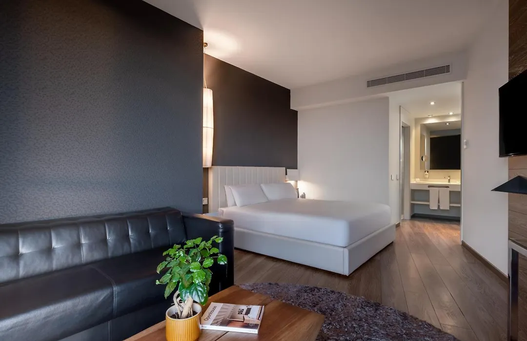 Hotel Sb Plaza Europa-1