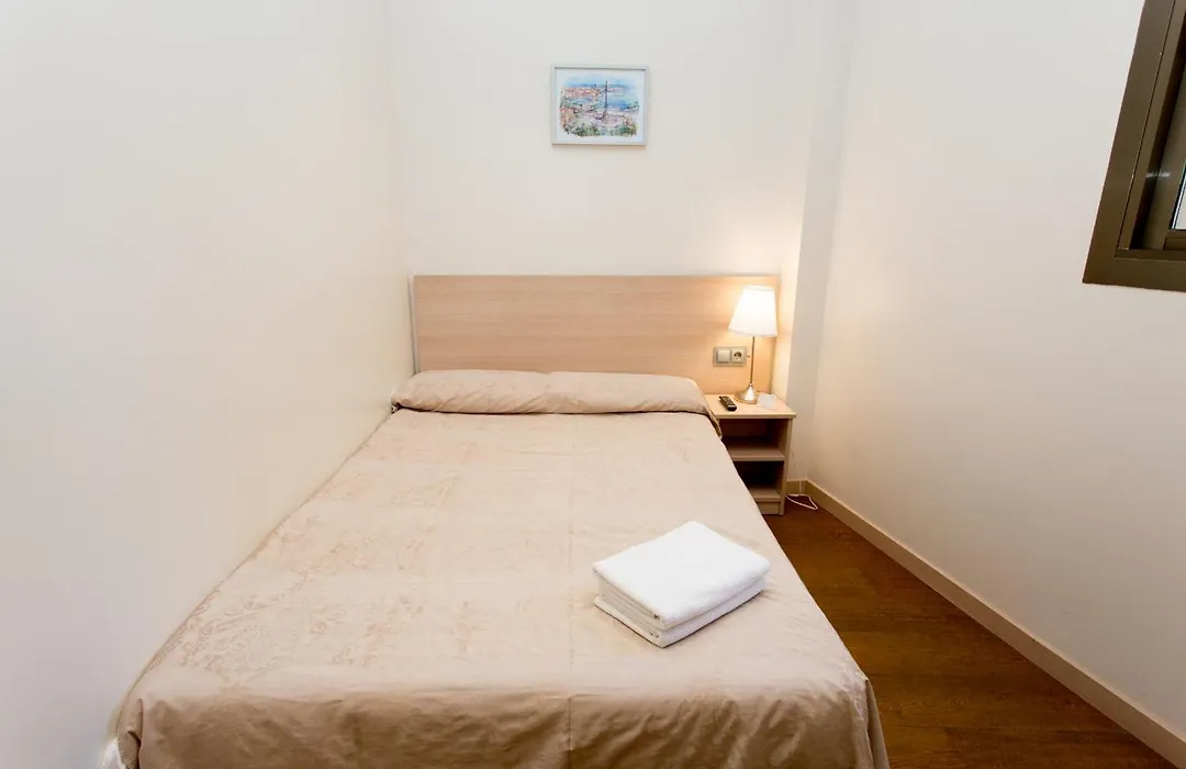 Hostal Excellence-1
