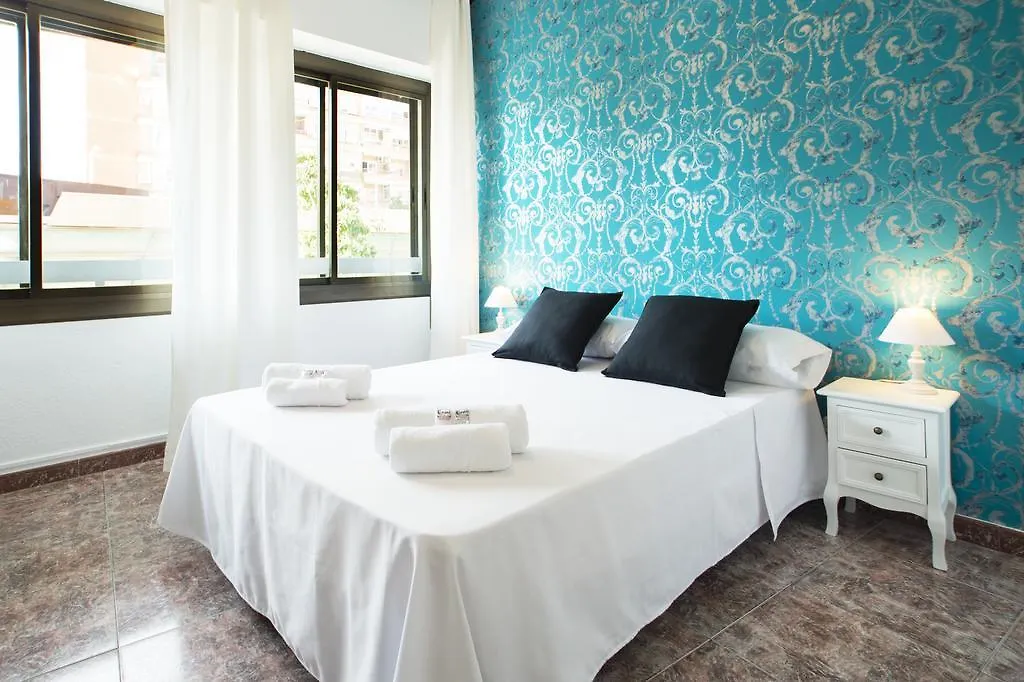 Gran Via Guesthouse-1