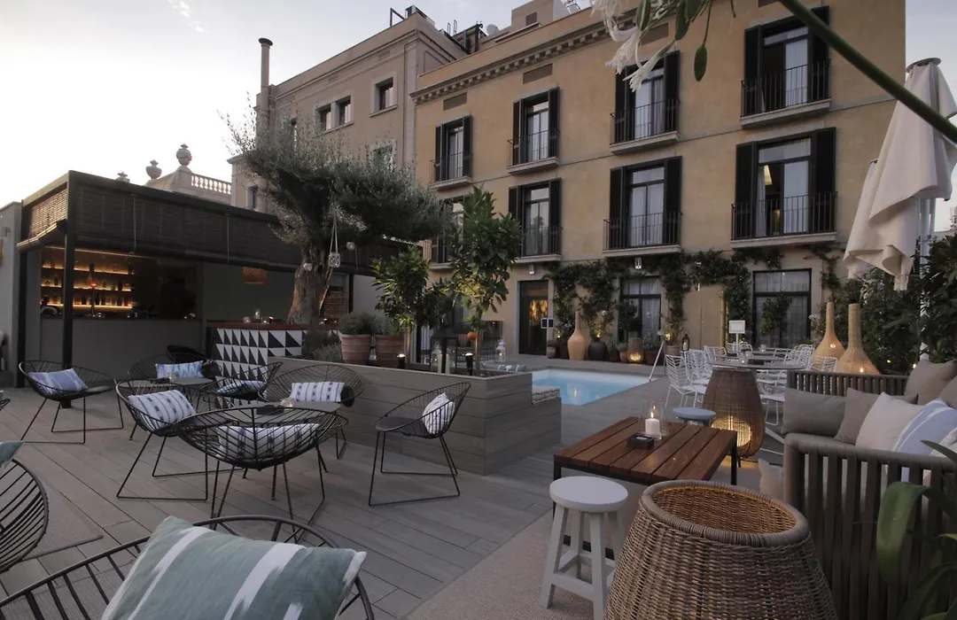 Hotel Oasis-1