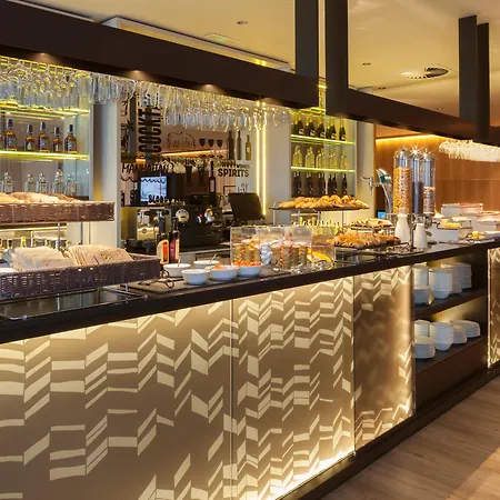 Ac Hotel Diagonal L'Illa By Marriott-3