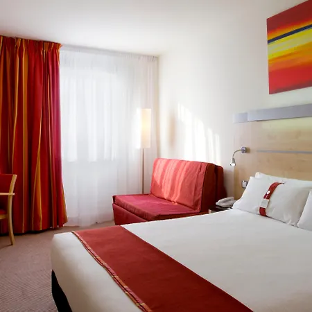 Holiday Inn Express Barcelona City 22@ By Ihg-2
