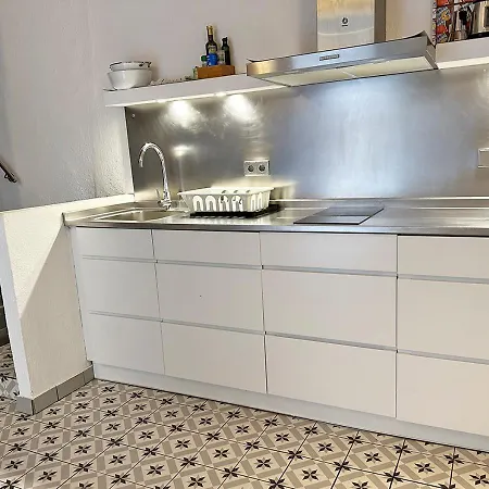 Barceloneta Suites Apartments Beach-2