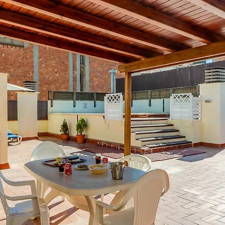 Aparthotel Bertrán-3