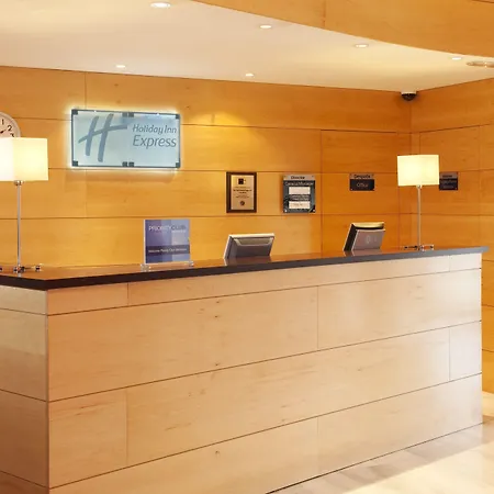Holiday Inn Express Molins De Rei By Ihg-3