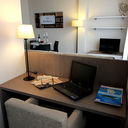 Pierre & Vacances Barcelona Sants-3