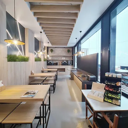 Raval Botella Private Rooms-2
