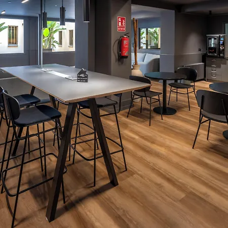 Hostal Operaramblas-2